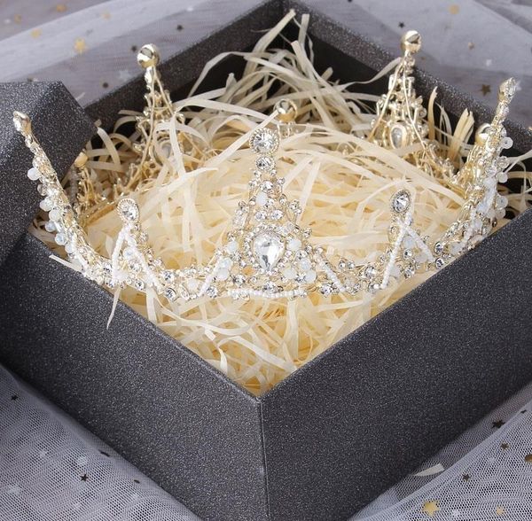 lwedding simple and elegant proposal dress bridal headdress new round face crown 2020 m, Silver 
lwedding simple and elegant proposal dress bridal headdress new round face crown 2020 m, Silver