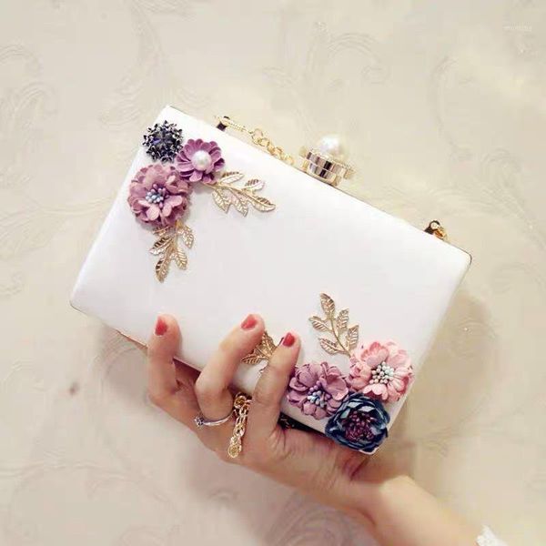 evening bags 2021 women's bag fashion flower pearl clutch female shoulder diagonal banquet1
evening bags 2021 women's bag fashion flower pearl clutch female shoulder diagonal banquet1