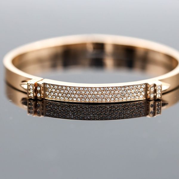 2020 new fashion temperament bracelet fashion joker bracelet wrist decorations are suitable for folding as valentine's day gifts, Black
2020 new fashion temperament bracelet fashion joker bracelet wrist decorations are suitable for folding as valentine's day gifts, Black