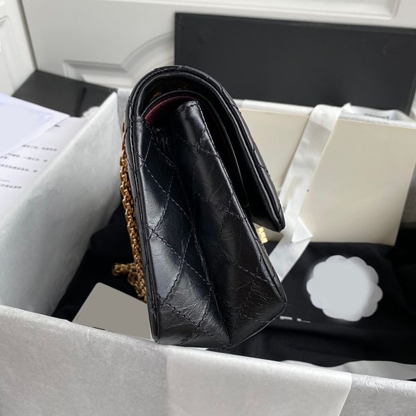 classic women bags 78900 latest imported cowhide the leather is delicate and soft and comfortable equipped with metal chain fashion bags
classic women bags 78900 latest imported cowhide the leather is delicate and soft and comfortable equipped with metal chain fashion bags