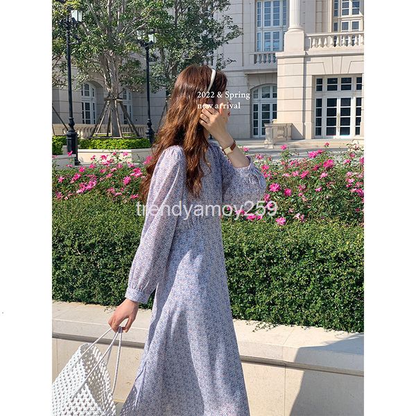 casual dresses lady's floral chiffon dress women's spring long sleeved narrow waist round neck skirt 16575, Black;gray
casual dresses lady's floral chiffon dress women's spring long sleeved narrow waist round neck skirt 16575, Black;gray