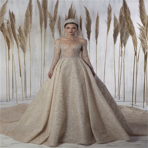 luxury long sleeves wedding dresses crystal appliqued lace chic church bridal gowns sweep sheer bling train robes de mariée custom made, White
luxury long sleeves wedding dresses crystal appliqued lace chic church bridal gowns sweep sheer bling train robes de mariée custom made, White
