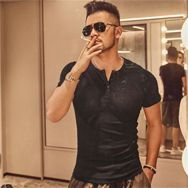 2021 the new male shirt henry solid dry white shirts t bodybuilding t4083, White;black
2021 the new male shirt henry solid dry white shirts t bodybuilding t4083, White;black