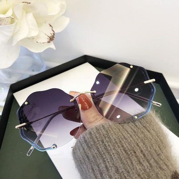 sunglasses elegant women round men fashion luxury shades for female oversized rimless sun glasses beach mirror, White;black
sunglasses elegant women round men fashion luxury shades for female oversized rimless sun glasses beach mirror, White;black