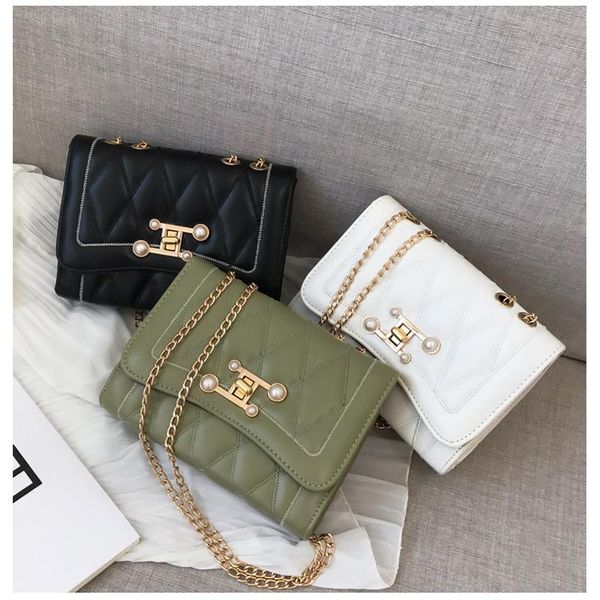 женщины ватного crossbody сумка кошелек мода дама pu кожа сумка для путешествий сумки с металлической цепью ремнем
женщины ватного crossbody сумка кошелек мода дама pu кожа сумка для путешествий сумки с металлической цепью ремнем