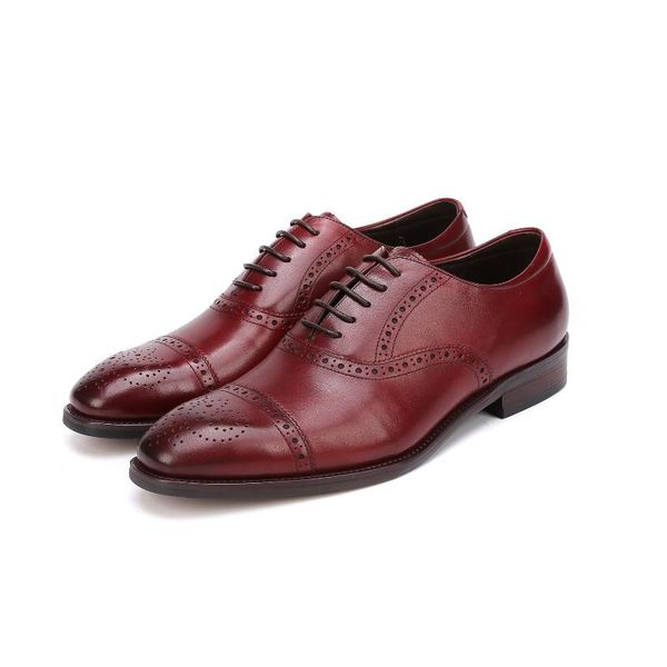 Brogues Varved Leather Shoes Business Formal Wear Leather Shoes Men's Lace-up Large Size Cowhide, Black
Brogues Varved Leather Shoes Business Formal Wear Leather Shoes Men's Lace-up Large Size Cowhide, Black
