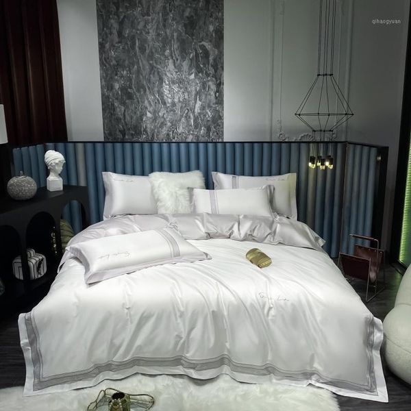 white bedding set luxury solid duvet cover set long-staple cotton pillowcases king size bed bed linen 4pcs 2020 new1
white bedding set luxury solid duvet cover set long-staple cotton pillowcases king size bed bed linen 4pcs 2020 new1