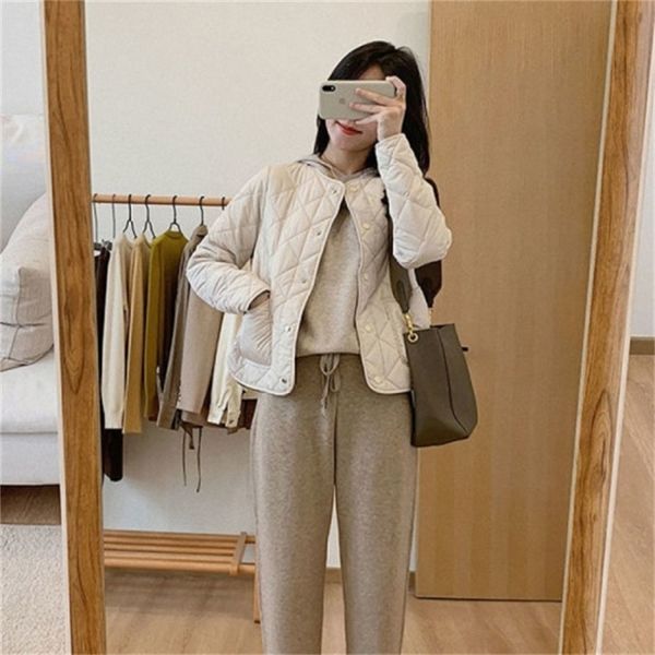 2021 new all-match rhombus collarless lightweight short women 2021 spring new cotton quilted jacket ldtm, Black;brown
2021 new all-match rhombus collarless lightweight short women 2021 spring new cotton quilted jacket ldtm, Black;brown