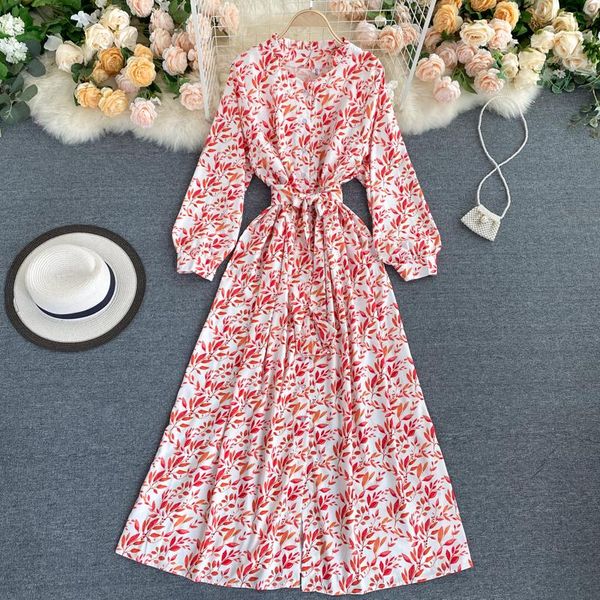 lady new fashion floral print retro long dress women v-neck long sleeve bandage slim holiday travel elegant vestidos p776, Black;gray
lady new fashion floral print retro long dress women v-neck long sleeve bandage slim holiday travel elegant vestidos p776, Black;gray
