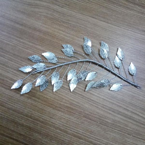 luxury gold color hair comb gold leaves hair jewelry festival gifts bride pins handmade wedding bridal accessories, Golden;silver
luxury gold color hair comb gold leaves hair jewelry festival gifts bride pins handmade wedding bridal accessories, Golden;silver