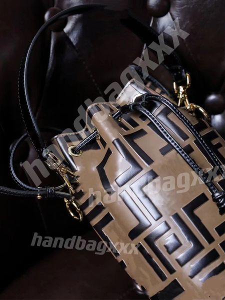 bag lady bag famous brand design leather drawstring bags bucket artwork handbag graffiti
bag lady bag famous brand design leather drawstring bags bucket artwork handbag graffiti