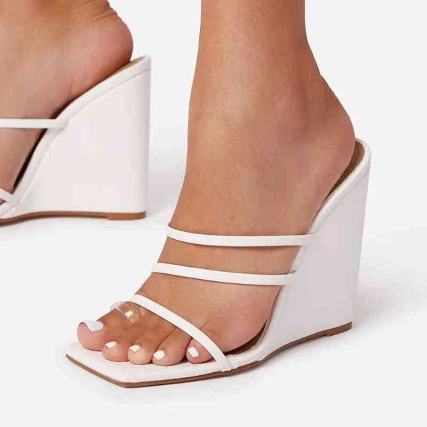 2022 new large women's shoes wind slope heel thick soled square head raised slippers women's one foot pedal, Black
2022 new large women's shoes wind slope heel thick soled square head raised slippers women's one foot pedal, Black