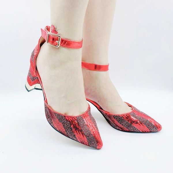 dress shoes 2021 spring women pumps square high heels pointed toe metal decoration bling bridal wedding gold heels1, Black
dress shoes 2021 spring women pumps square high heels pointed toe metal decoration bling bridal wedding gold heels1, Black