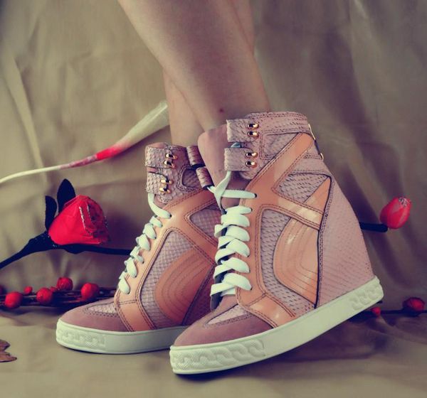 декор ботильоны wedge sneakers для женщин из натуральной кожи высота увеличение узелок вскользь скрытые пятки платформы обувь женщина, Black
декор ботильоны wedge sneakers для женщин из натуральной кожи высота увеличение узелок вскользь скрытые пятки платформы обувь женщина, Black