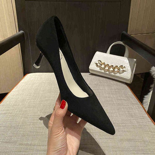 women's sandals a618-39 black suede high heel's 2022 thin heels spring pointed net red niche single shoes
women's sandals a618-39 black suede high heel's 2022 thin heels spring pointed net red niche single shoes