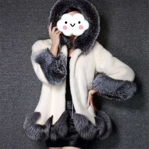 christmas female models white and black women's fur overcoat coat large size 5xl 6xl high imitation fur winter hood coats
christmas female models white and black women's fur overcoat coat large size 5xl 6xl high imitation fur winter hood coats