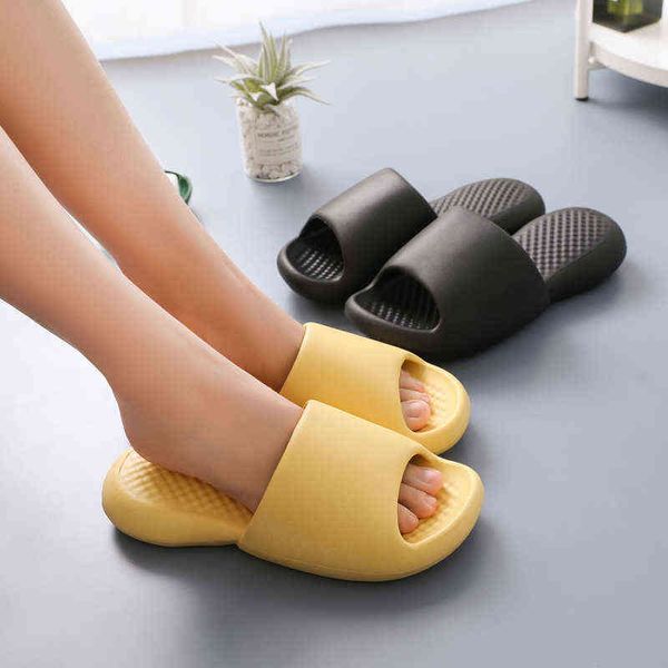 2022 summer men non-slip shoes comfortable soft platform slippers home silent couple wading slides light bathroom women slippers y220214, Black
2022 summer men non-slip shoes comfortable soft platform slippers home silent couple wading slides light bathroom women slippers y220214, Black