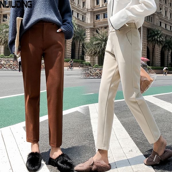 autumn new women elastic woolen pant female plus size casual trousers black/gray harem pants winter wool ankle-length pants 201106, Black;white
autumn new women elastic woolen pant female plus size casual trousers black/gray harem pants winter wool ankle-length pants 201106, Black;white