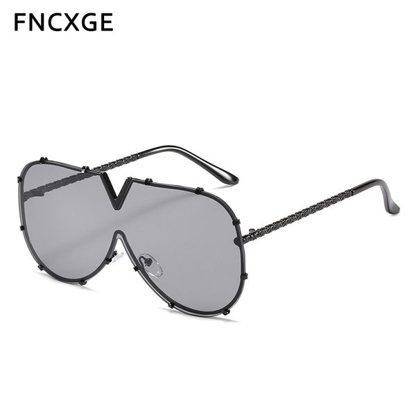 2020 new women sunglasses oversized sun glasses vintage retro driving outdoor uv400 eyewear men brand designer big oculos 2138, White;black
2020 new women sunglasses oversized sun glasses vintage retro driving outdoor uv400 eyewear men brand designer big oculos 2138, White;black