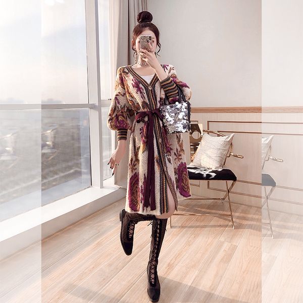 new 2020 autumn winter v neck vintage knitted overcoat korean style women loose sweater long cardigan coat lj201110, Black
new 2020 autumn winter v neck vintage knitted overcoat korean style women loose sweater long cardigan coat lj201110, Black