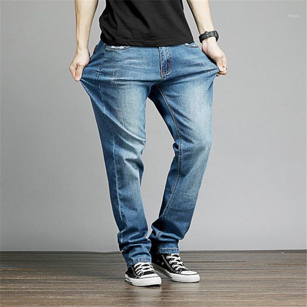 color: dark blue light blue black large size men's straight slim waist denim trousers spring and summer new men's jeans1
color: dark blue light blue black large size men's straight slim waist denim trousers spring and summer new men's jeans1