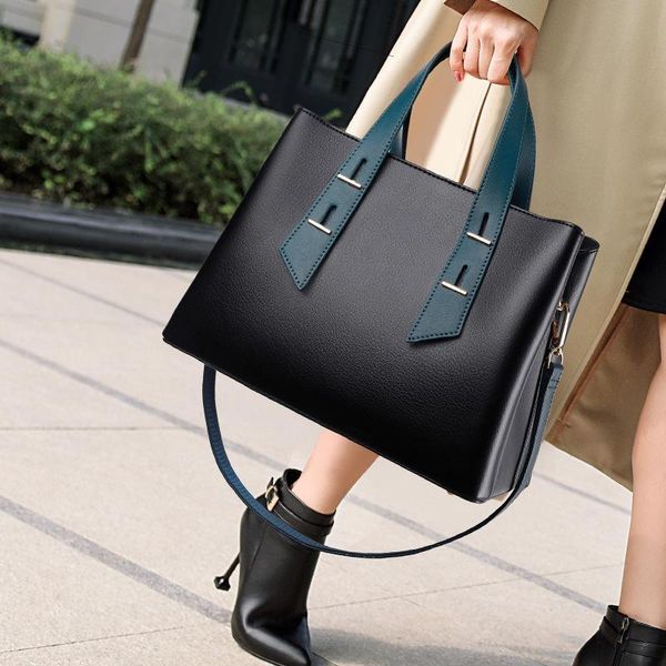 autumn and winter 2021 new high capacity women's handbag simple texture atmosphere one shoulder messenger bag tote bag women
autumn and winter 2021 new high capacity women's handbag simple texture atmosphere one shoulder messenger bag tote bag women