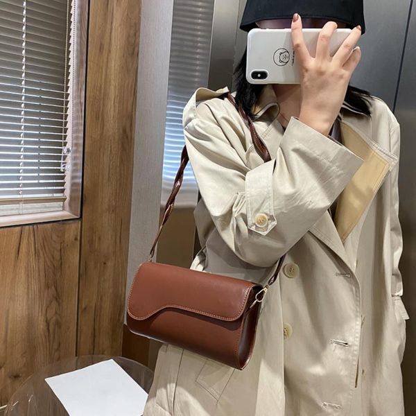 woven shoulder strap female underarm purse popular simple female daily bag fashion solid color women handbag
woven shoulder strap female underarm purse popular simple female daily bag fashion solid color women handbag