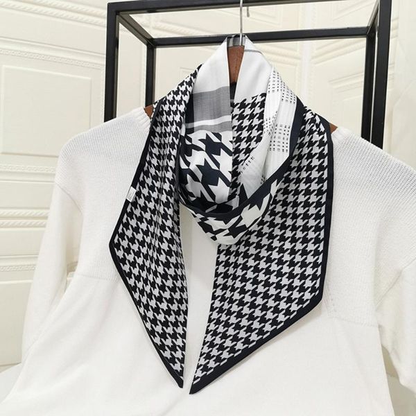 роскошный шелковый атлас платок для женщин мода kerchief печать волос шарфы 150 * 14см длинные шарфы для дам dropship, Blue;gray
роскошный шелковый атлас платок для женщин мода kerchief печать волос шарфы 150 * 14см длинные шарфы для дам dropship, Blue;gray