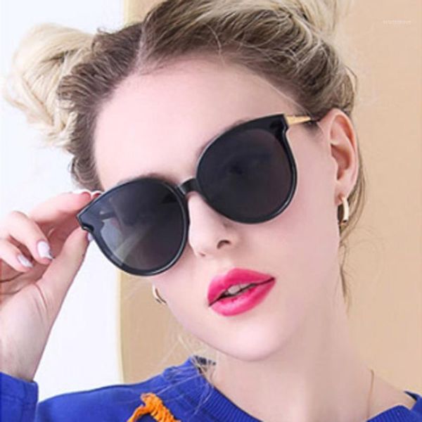 2020 Cateye Sunglasses Women Brand Designer Retro Glasses Women Vintage Sunglasses Luxury Feminino1, White;black
2020 Cateye Sunglasses Women Brand Designer Retro Glasses Women Vintage Sunglasses Luxury Feminino1, White;black