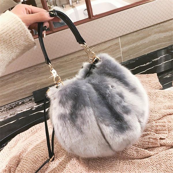 ladies 2020 bags shoulder bags messenger bag bucket bag winter the new plush imitation fur luxury designer handbags
ladies 2020 bags shoulder bags messenger bag bucket bag winter the new plush imitation fur luxury designer handbags