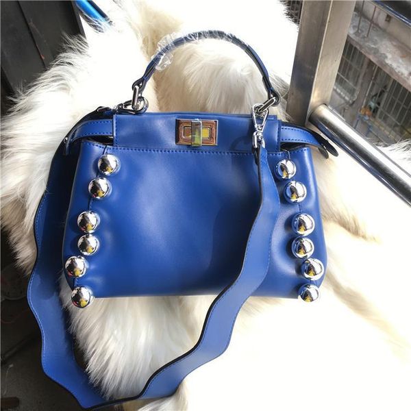 elegant2019 fund pearl kitten genuine leather single shoulder span portable joker woman package
elegant2019 fund pearl kitten genuine leather single shoulder span portable joker woman package