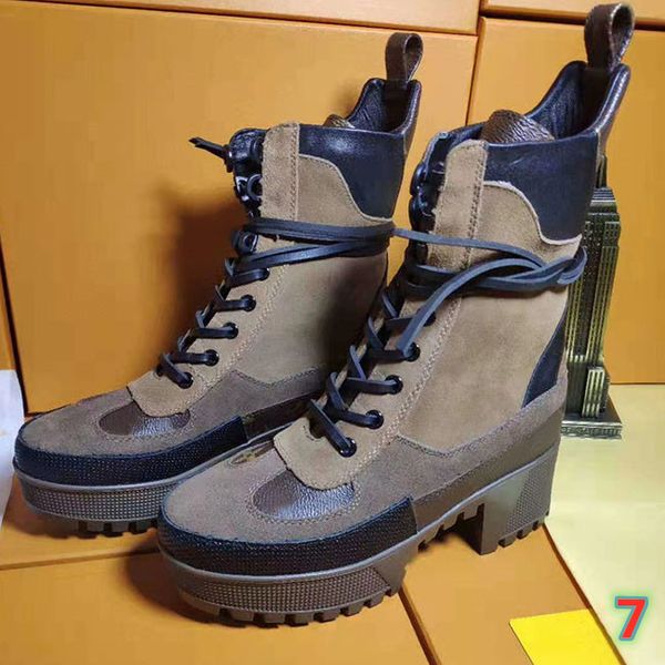 world tour desert boot women boots platform boot spaceship ankle boots flamingos medal martin boots heavy duty soles with box size 35-42, Black
world tour desert boot women boots platform boot spaceship ankle boots flamingos medal martin boots heavy duty soles with box size 35-42, Black