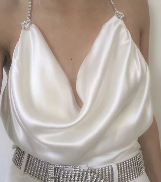 new 2021 female summer beach vacation deep v-neck diamonds girdle short t-shirt design of chic girl draped tanks dnng, White
new 2021 female summer beach vacation deep v-neck diamonds girdle short t-shirt design of chic girl draped tanks dnng, White