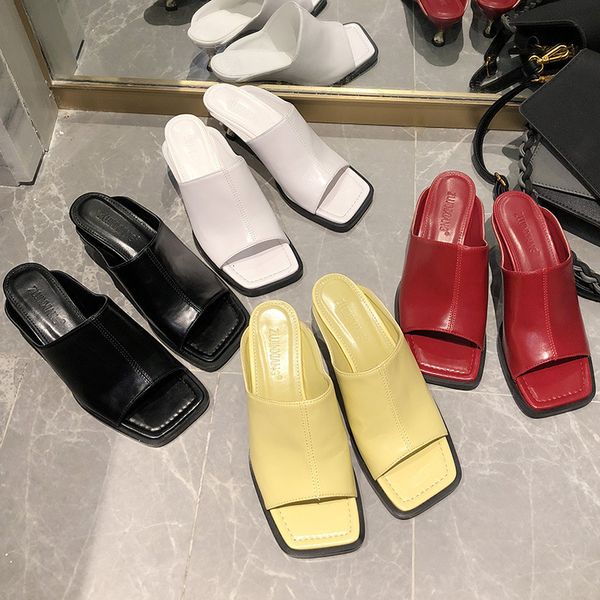 2021 nian single-girdle female will see outer wear new style thin soft leather square head high heels slacker slipper 4o5o, Black
2021 nian single-girdle female will see outer wear new style thin soft leather square head high heels slacker slipper 4o5o, Black