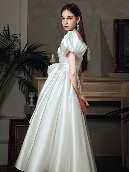 2021 new arrival wedding dress dressed as bride for women swollen satin sleeves short turtleneck quarter w0bz, Blue;red
2021 new arrival wedding dress dressed as bride for women swollen satin sleeves short turtleneck quarter w0bz, Blue;red