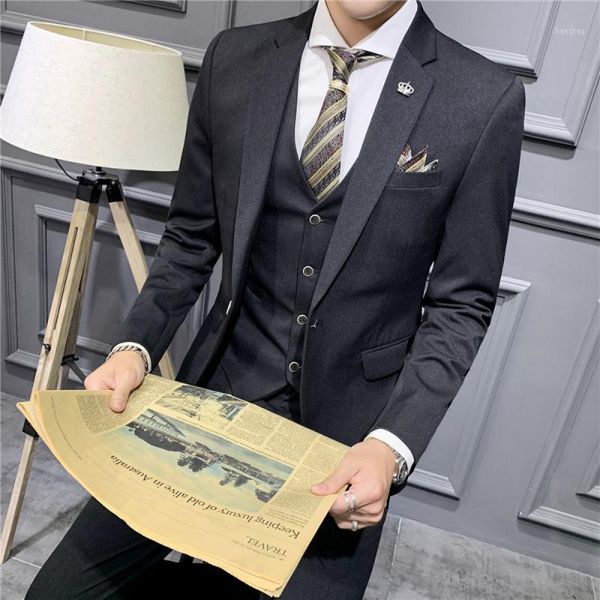 2020 spring solid color suit for men business professional formal wear three piece suit tide groom wedding takim elbise1, White;black
2020 spring solid color suit for men business professional formal wear three piece suit tide groom wedding takim elbise1, White;black