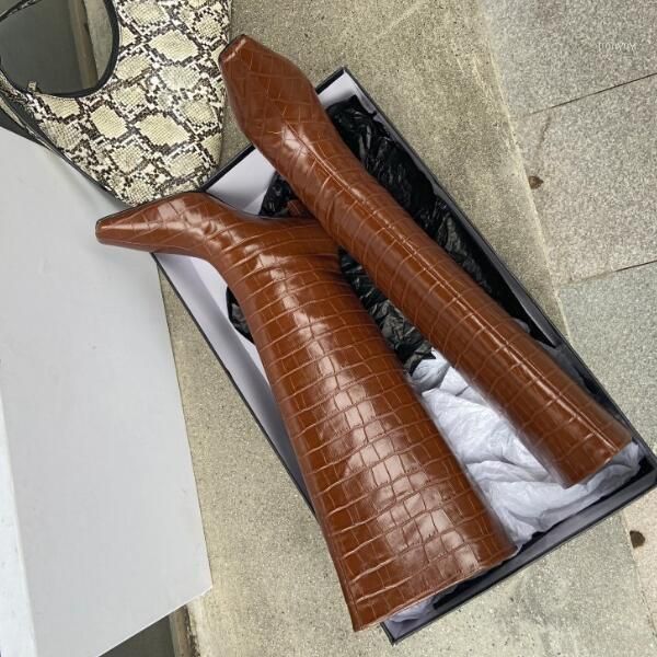 woman black brown crocodile pattern leather knee high boots 55 mm mid heels square toe loose tube slip on long boots1
woman black brown crocodile pattern leather knee high boots 55 mm mid heels square toe loose tube slip on long boots1