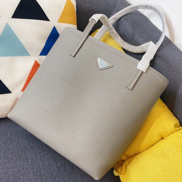 fashion tote bag genuine leather women handbag purse classic metal shoulder bags large capacity package shopping bag simple graceful bags
fashion tote bag genuine leather women handbag purse classic metal shoulder bags large capacity package shopping bag simple graceful bags