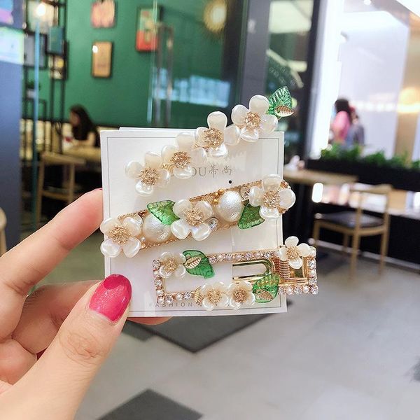 hair accessories korean fashion exquisite flower imitation pearl duckbill clip temperament beautiful girl women's hairpins
hair accessories korean fashion exquisite flower imitation pearl duckbill clip temperament beautiful girl women's hairpins