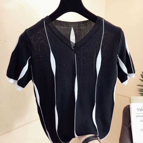 200kg can wear korean loose ice silk short sleeve t- t- shirt for women with thin summer arge size and thin bottom knitted shirt 6xr, White
200kg can wear korean loose ice silk short sleeve t- t- shirt for women with thin summer arge size and thin bottom knitted shirt 6xr, White