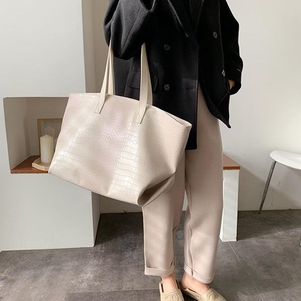 2020 big new women shoulder bags designers alligator ladies leather bags casual women zipper handbags famous brands totes black
2020 big new women shoulder bags designers alligator ladies leather bags casual women zipper handbags famous brands totes black