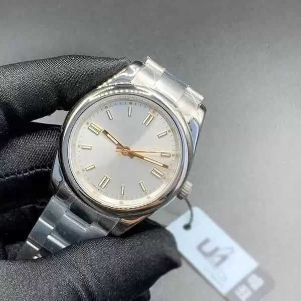 u1 factory aaa+ quality watches 31mm stainless steel strap japanese movement quartz wristwatches super luminous women watch montre de luxe g, Slivery;brown
u1 factory aaa+ quality watches 31mm stainless steel strap japanese movement quartz wristwatches super luminous women watch montre de luxe g, Slivery;brown