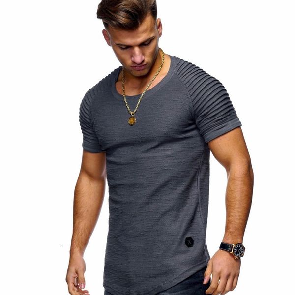 2020 new short-sleeved solid color pleated shoulder jacquard stripes slim men's casual sports wild t-shirt, White;black
2020 new short-sleeved solid color pleated shoulder jacquard stripes slim men's casual sports wild t-shirt, White;black
