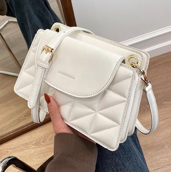 hbp crocodile pattern square tote bag 2021 spring new quality pu leather women's designer handbag vintage shoulder messenger bag
hbp crocodile pattern square tote bag 2021 spring new quality pu leather women's designer handbag vintage shoulder messenger bag