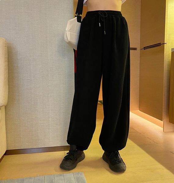 2021 new winter sweatpants new waist thin velvet thick color women's sports pants running s8n3, Black;white 
2021 new winter sweatpants new waist thin velvet thick color women's sports pants running s8n3, Black;white