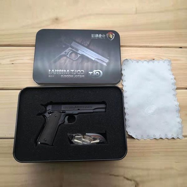 291: 2.05 alloy imperial colt m1911 military fan all metal detachable shell throwing gun model can not be fired
291: 2.05 alloy imperial colt m1911 military fan all metal detachable shell throwing gun model can not be fired
