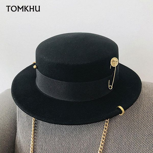 new black cap female british wool hat fashion party flat hat chain strap and pin fedoras for ladies a street-style shooting, Blue;gray
new black cap female british wool hat fashion party flat hat chain strap and pin fedoras for ladies a street-style shooting, Blue;gray