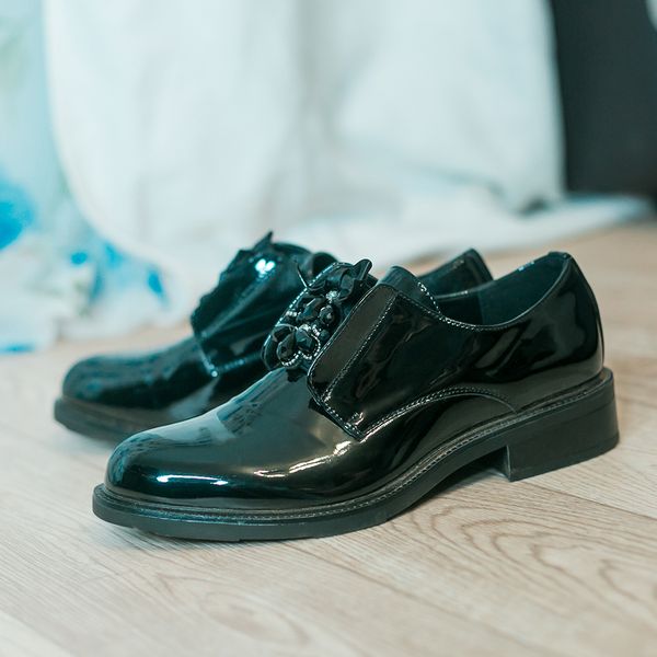 women patent leather flats loafers brand new style spring ladies oxford shoes black casual dress footwear woman's office lu 201012
women patent leather flats loafers brand new style spring ladies oxford shoes black casual dress footwear woman's office lu 201012