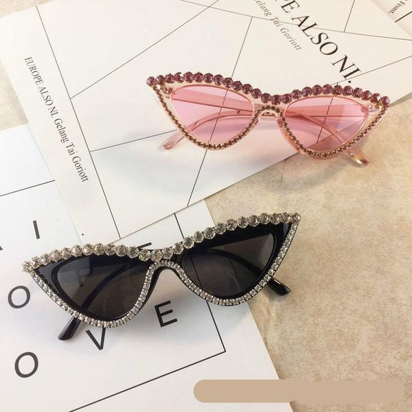 vintage sunglasses shades women luxury diamond ladies sun glass elegant cat eye eyewear personality feminino uv4001, White;black
vintage sunglasses shades women luxury diamond ladies sun glass elegant cat eye eyewear personality feminino uv4001, White;black