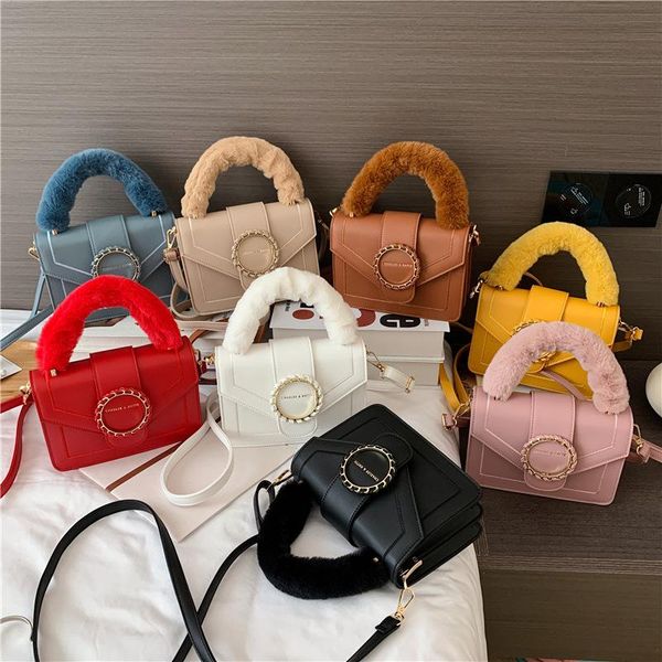 2020 new autumn and winter small bag female wild simple fashion hand-held shoulder messenger plush letter small square bag
2020 new autumn and winter small bag female wild simple fashion hand-held shoulder messenger plush letter small square bag